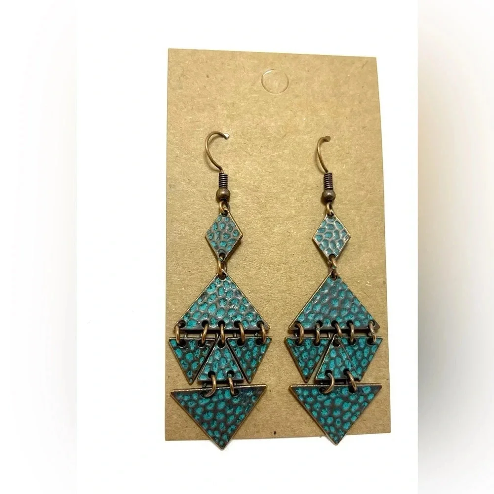 NEW! Geometric Antiqued Copper Earrings with Patina Finish. - Picture 4 of 5